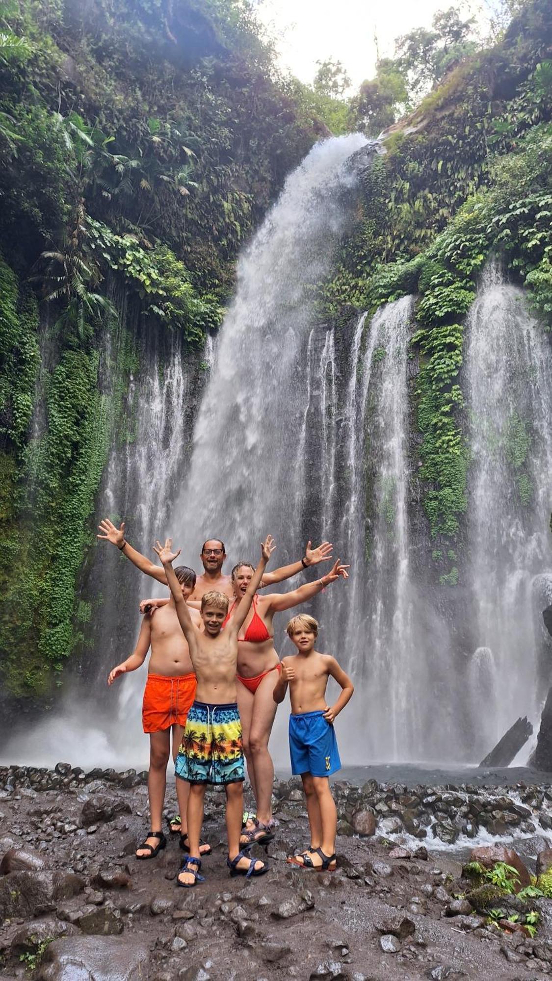 Family Rinjani Bungalow Sajang ภายนอก รูปภาพ