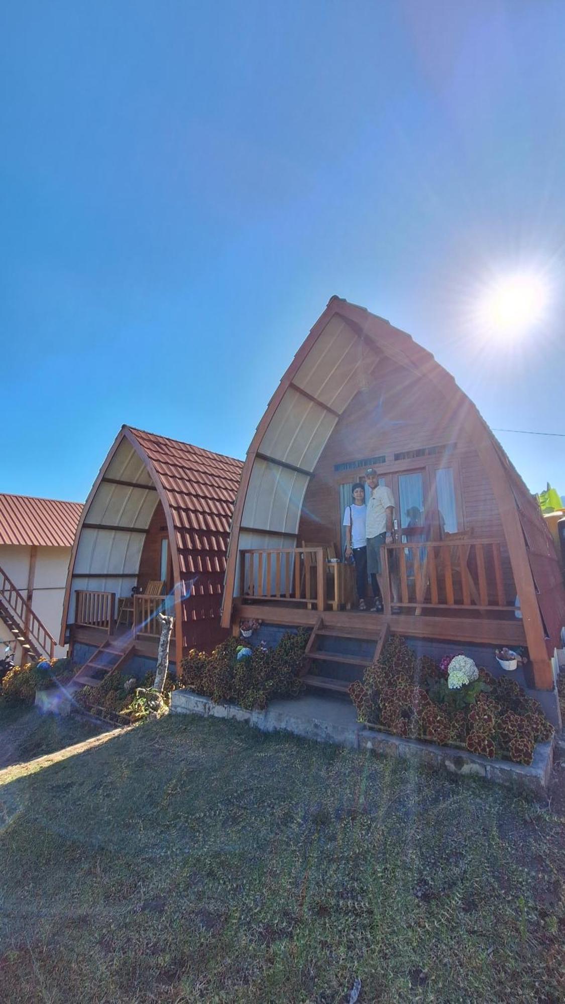 Family Rinjani Bungalow Sajang ภายนอก รูปภาพ