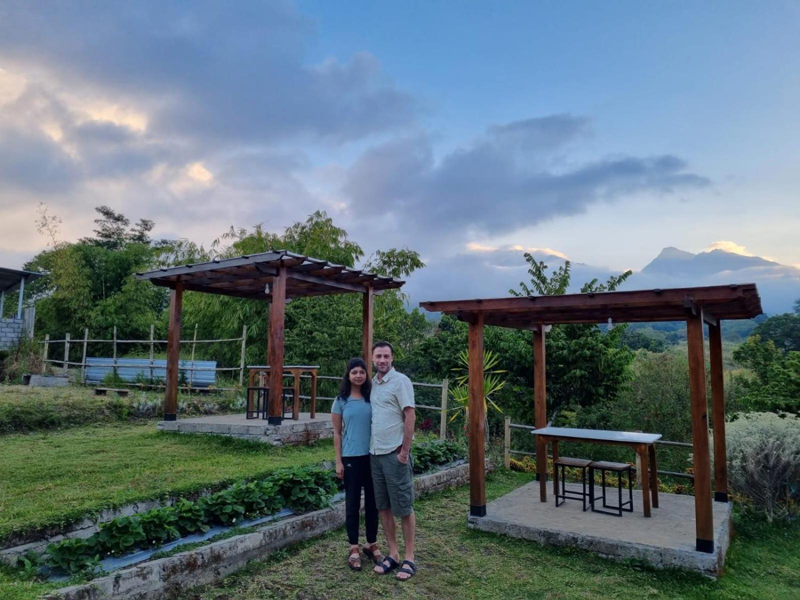 Family Rinjani Bungalow Sajang ภายนอก รูปภาพ